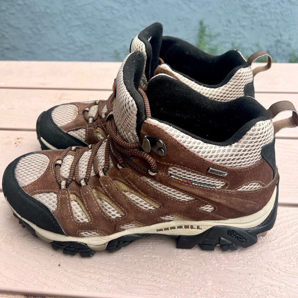 Mens Merrell Moab Mid Waterproof Hiking Boots Size 9